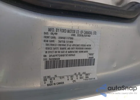 2000 Ford Crown Victoria from USA, damaged, VIN 2FAFP73W8YX100963